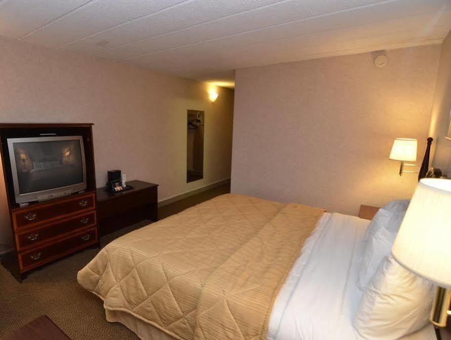 Baymont By Wyndham Milesburg Hotell Eksteriør bilde