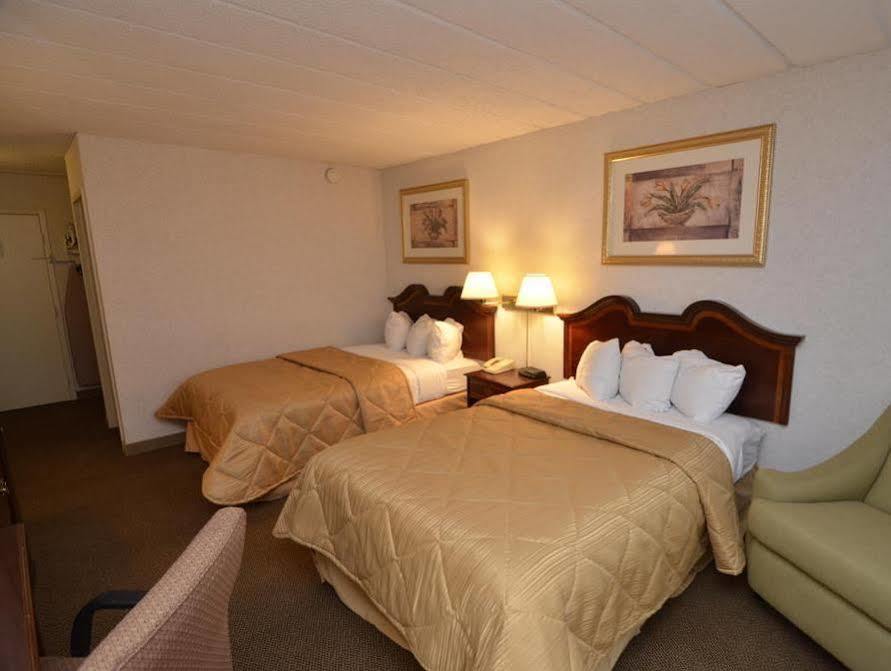 Baymont By Wyndham Milesburg Hotell Eksteriør bilde